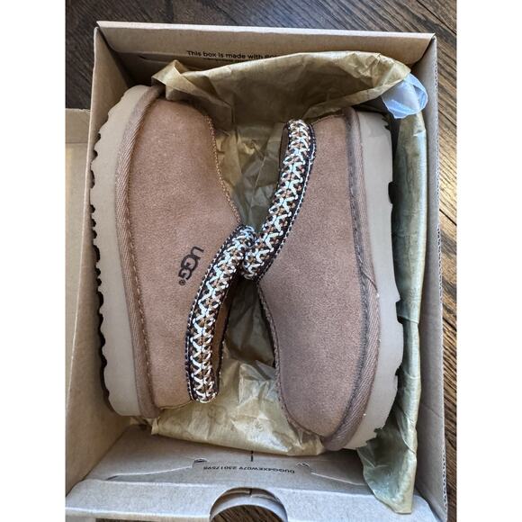 UGG Tasman Slippers Chestnut Little Kids Size 10c NIB NEW - Picture 2 of 13